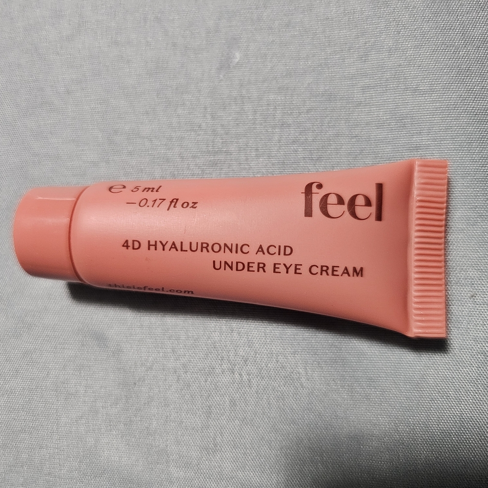 Feel 4D Hyaluronic Acid Under eye cream.
